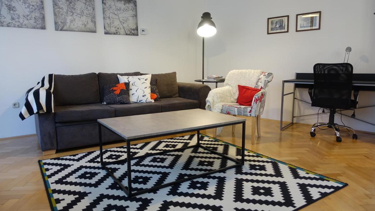 The Riverside Apartment - Downtown Saraybosna Dış mekan fotoğraf