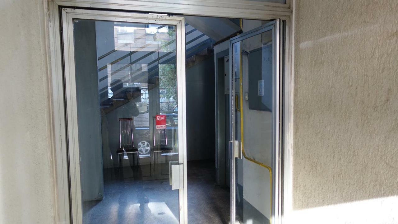 The Riverside Apartment - Downtown Saraybosna Dış mekan fotoğraf